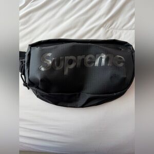 Supreme - Waist Bag